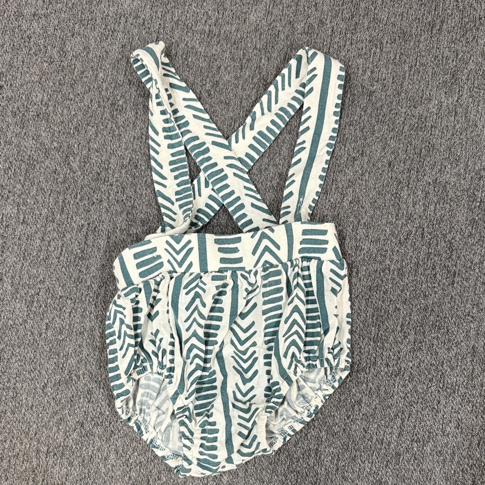 Kate Quinn Green and Cream Patterned Romper